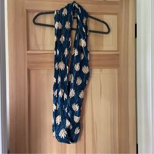 Floral infinity scarf, with travel pocket